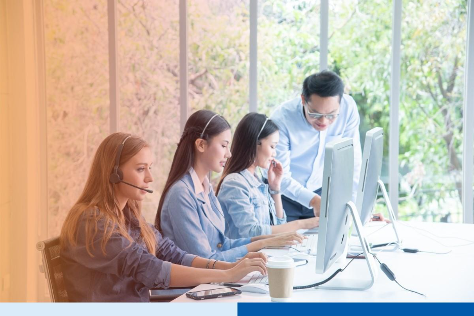 Team woman Call center service customer support or sales agent give advice and help solve problems